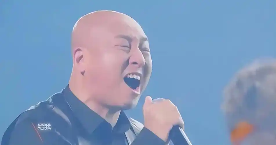 "绿藤炮王"周晓鸥的"消失",是整个摇滚乐坛的悲哀与损失