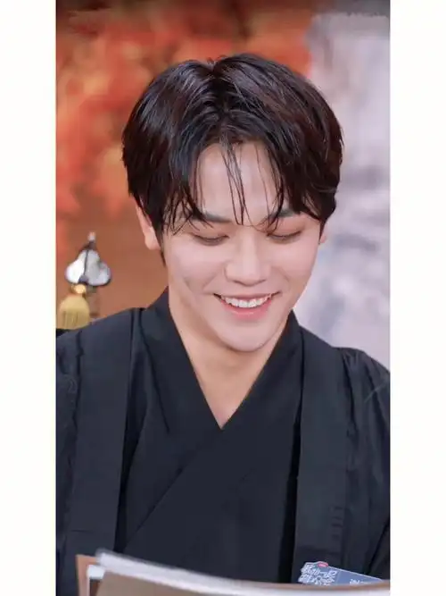 林彦俊你笑起来真好看