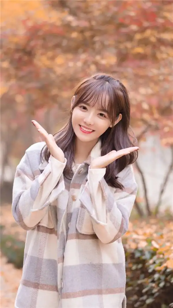 宝藏女孩兔子牙因为这首《小白兔遇上卡布奇诺》坐稳一姐宝座,强势