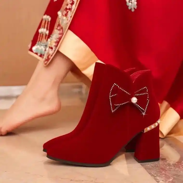 鞋子.#上热门 #新娘鞋婚鞋 #喜鞋 #喜嫁风 #韩式新娘造 - 抖音