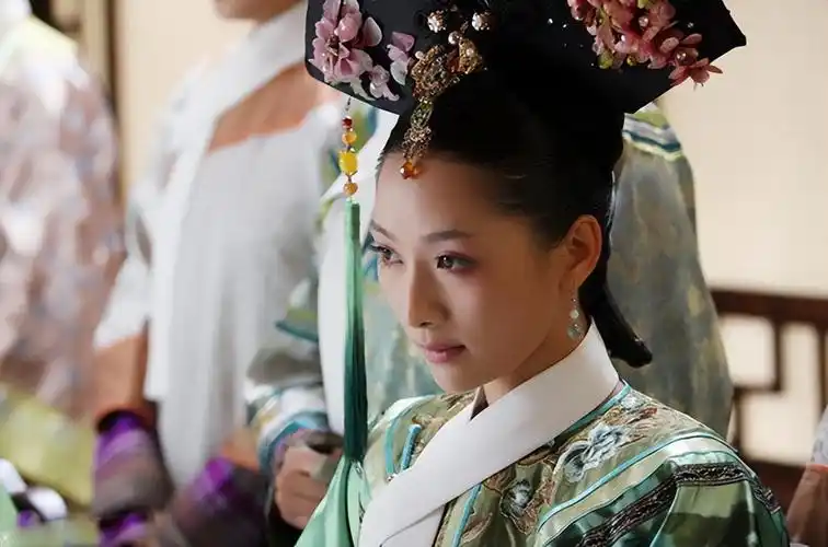 陶昕然,饰演安陵容