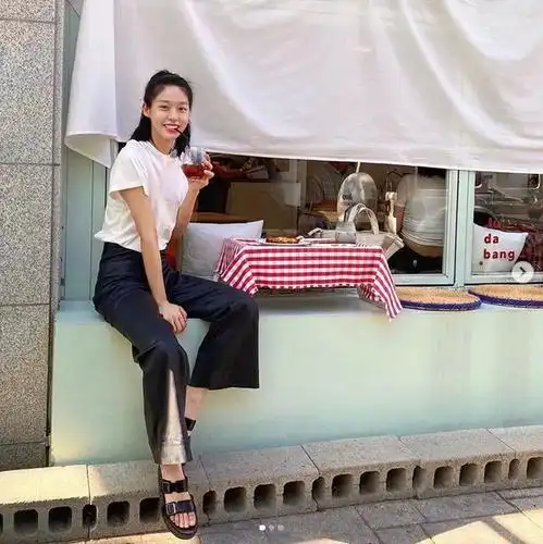 以下韩女星的脚,你觉得最美的是哪一个?_网易订阅