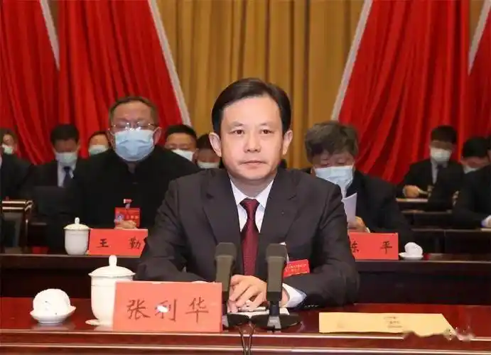 县十七届人大一次会议举行第二次全体会议_阜宁_林进_许根林