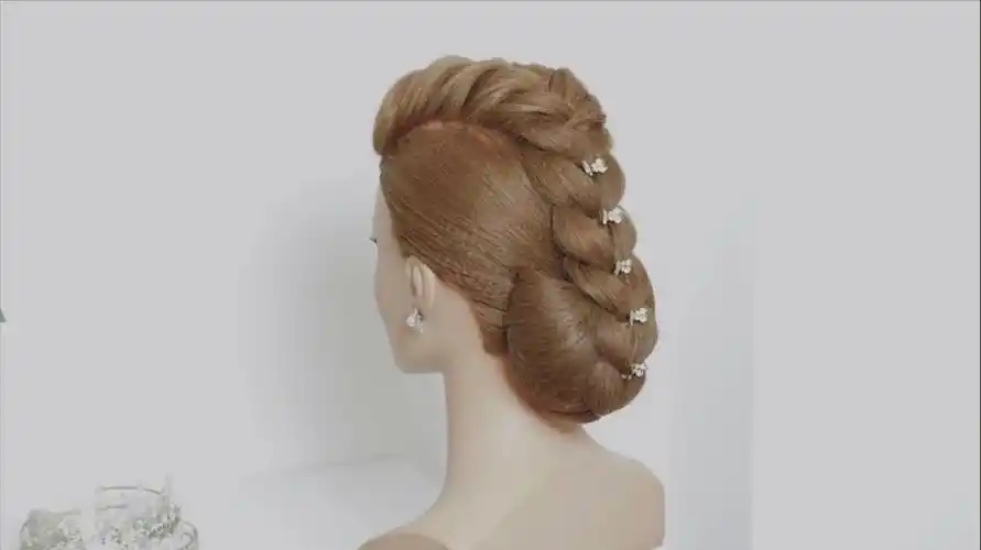 你觉得怎么样 服务升级打开原网页 230岁的女人这样盘发,优雅又清爽