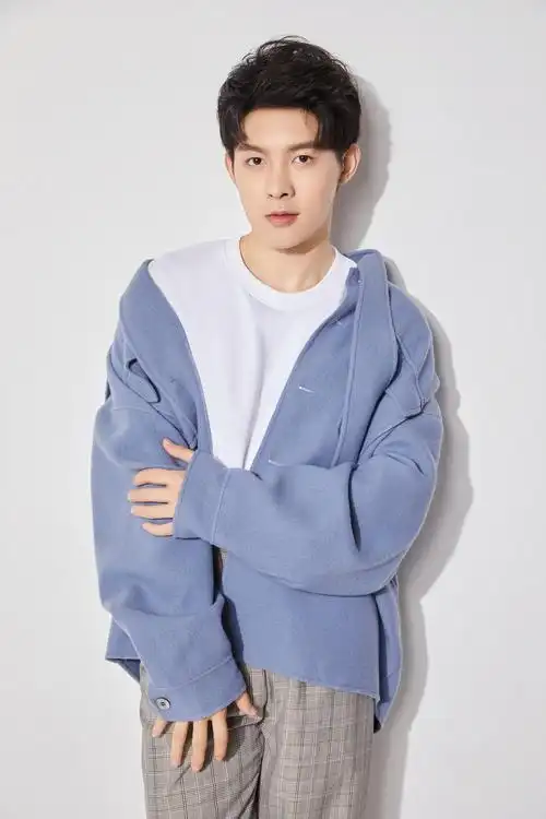 高考硬核应援!朱元冰角色曲《就让我》为梦放歌