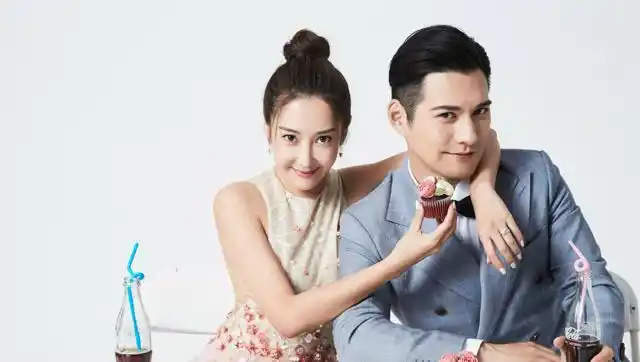 严屹宽女儿百日,林心如送喜饼盒 卡片超温馨!网友:祝她健康成长!