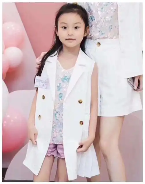 有种"整容式长大"叫甜馨,曾被嘲讽颜值,如今美成"女主脸"