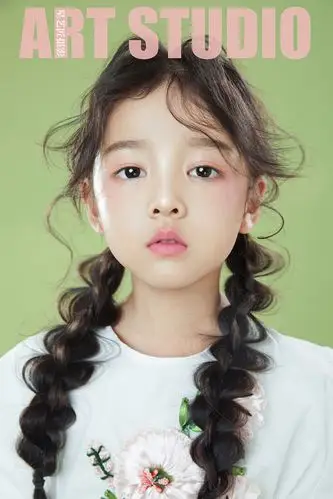 星艺匠潮童摄影的儿童摄影作品《爱笑的眼睛》