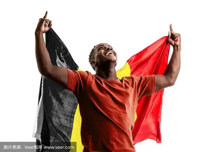 比利时黑人球迷举着国旗