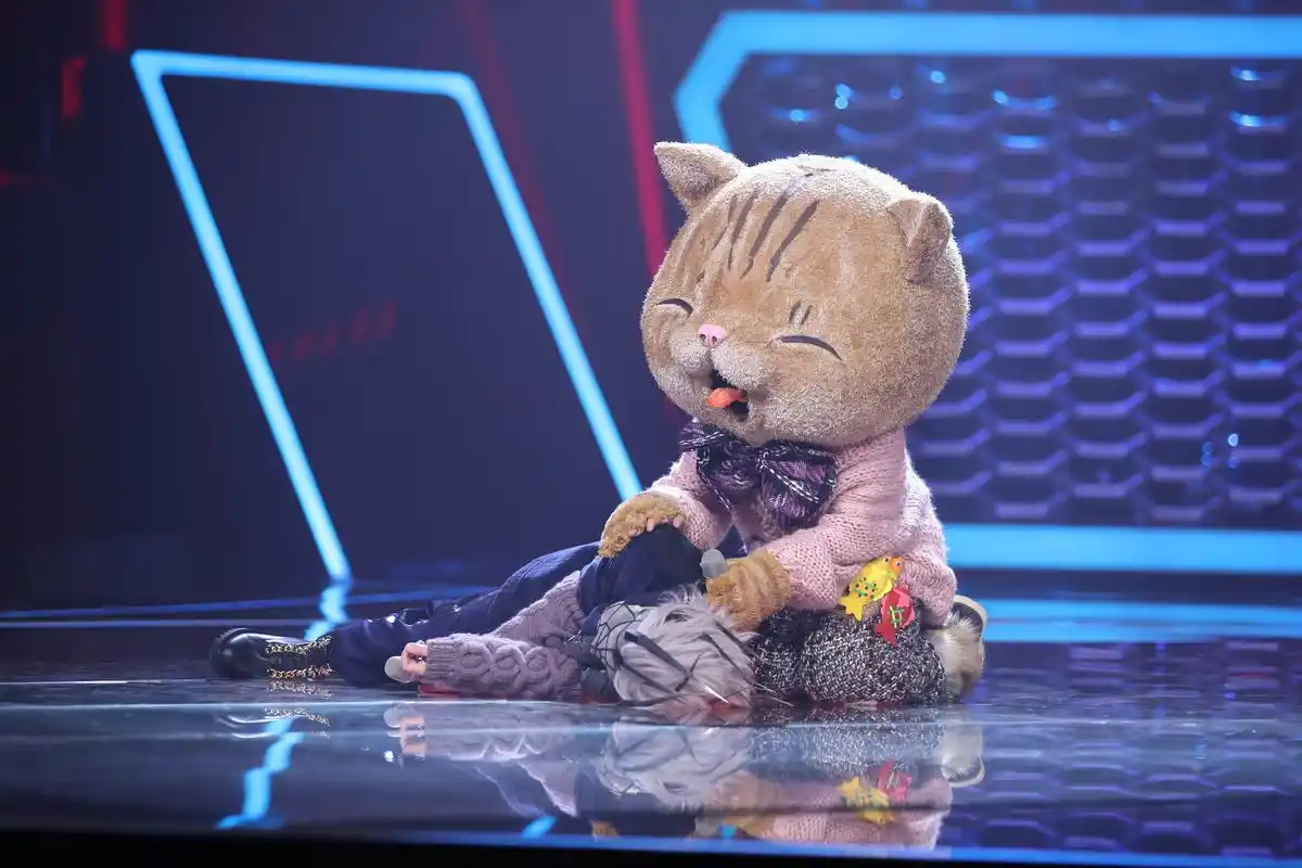 萌猫身份大揭秘 《蒙面唱将猜猜猜》本周带你继续猜