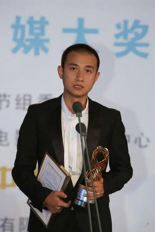 我该换一个什么样的发型