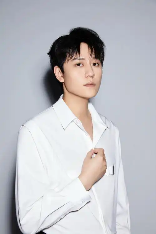 sohufashion·星鲜事##秦俊杰0901生日快乐