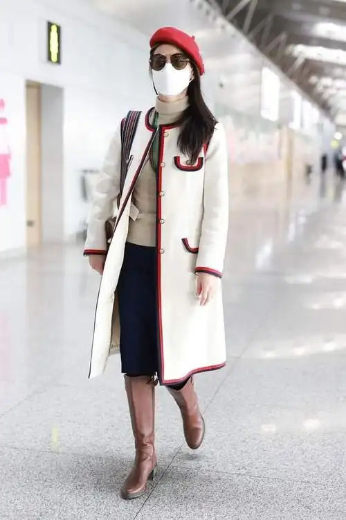 女明星时尚街拍穿搭,演绎冬装新潮搭配