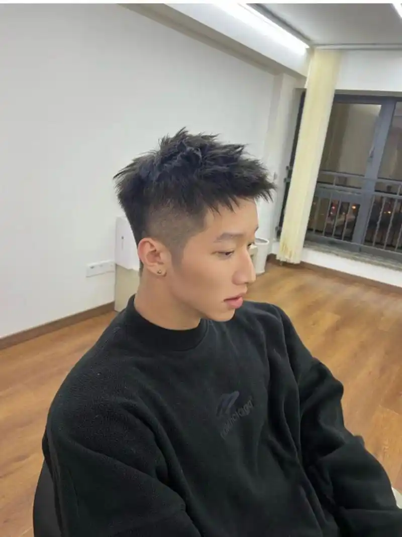 男生短发推荐 超帅前刺发型 阳光百搭 男士发型设计找潇米老师 #男士