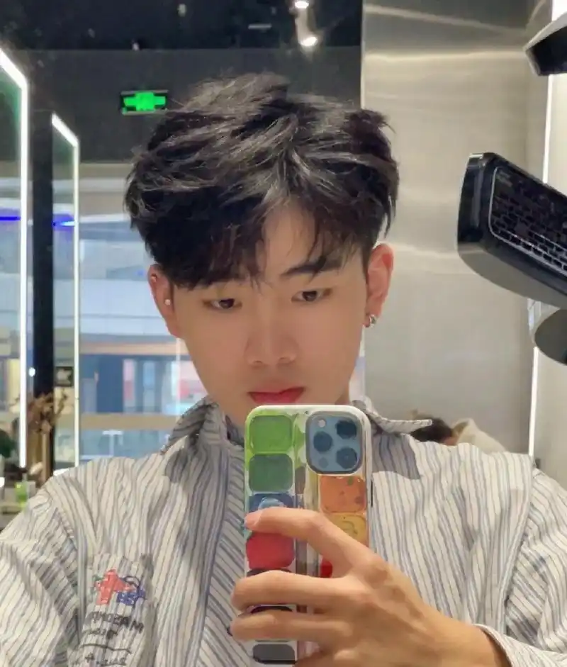 韩式微分.这个发型还是挺简单的 两边不可以修的太短 要不然就 - 抖音