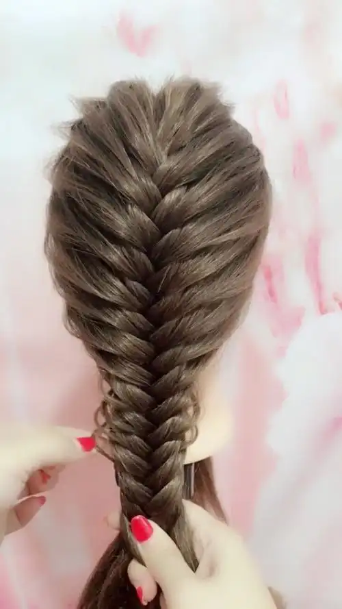 满头鱼骨辫解说教程,简单好看