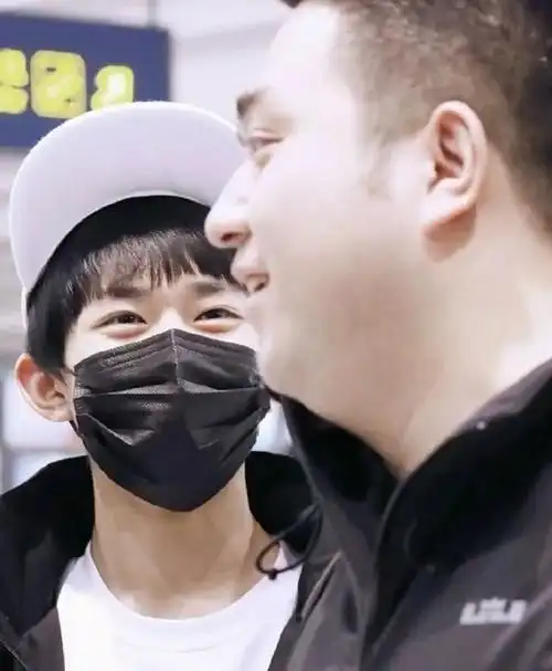 胖虎和千玺#四字 易烊千玺 yyqx 四字弟弟