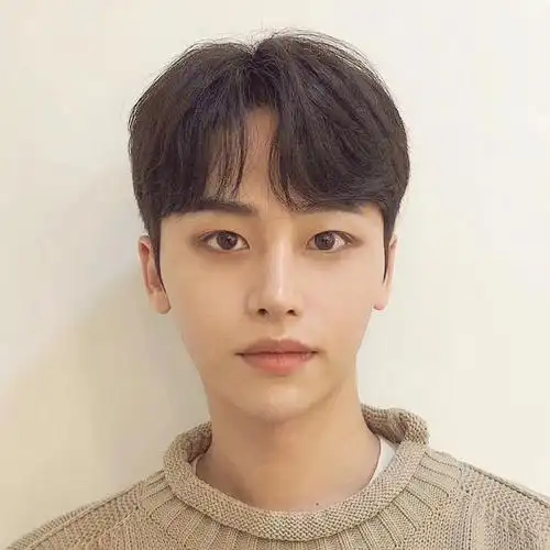 男生三七分发型男生发型男生烫发