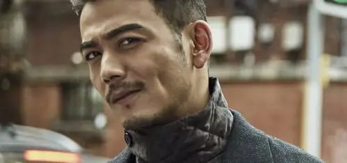 内地男演员杨烁