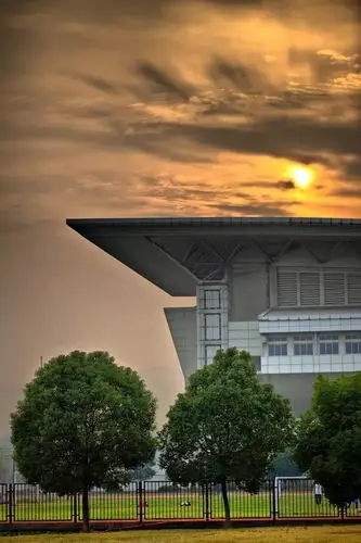 南京师范大学,简称南京师大,坐落于六朝古都南京市,由江苏省人民政府