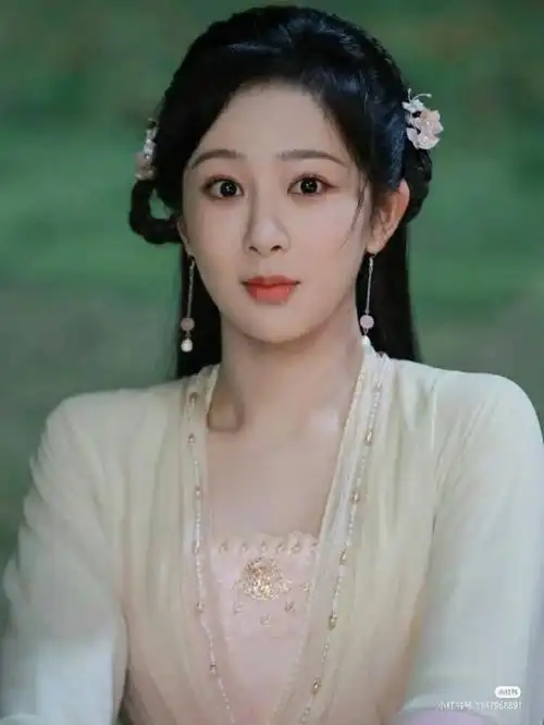 挑战关注小红书所有紫米,每人一句杨紫口号,我会马上关注,所有紫米们