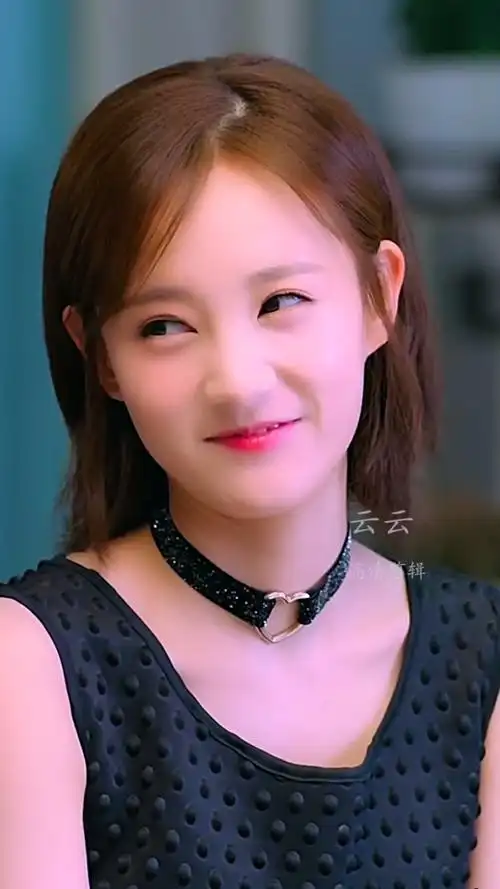 可甜可咸的 #李一桐 各种微笑,真的太可爱了!  #爱我就别想太多