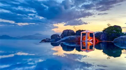 湖水倒影唯美风景高清桌面壁纸