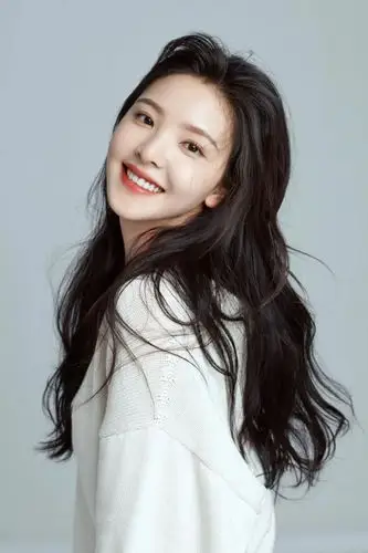 凭"初恋脸"出圈的95后小花,清新的氧气感也太迷人了__凤凰网