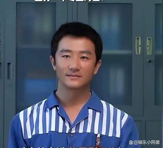 黄轩官宣,柳岩被冲上热搜,网友:你俩竟然擦出火花了