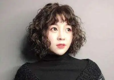 怎么这么多做全头螺旋烫的小卷烫发发型没螺旋烫真不行