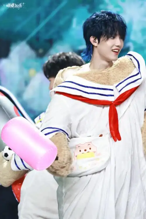 苏新皓vlog庆祝妈妈生日##苏新皓 三代唯一全能ace##苏新皓 实力断层