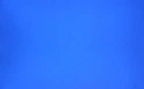 三原色中,蓝色的显示最令我们满意,红绿两色略微偏淡一些,不过并没