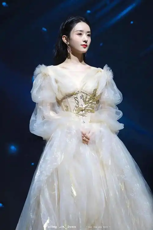 愚人节各家站姐来团建赵丽颖美图我收收收你们最pick哪张啊