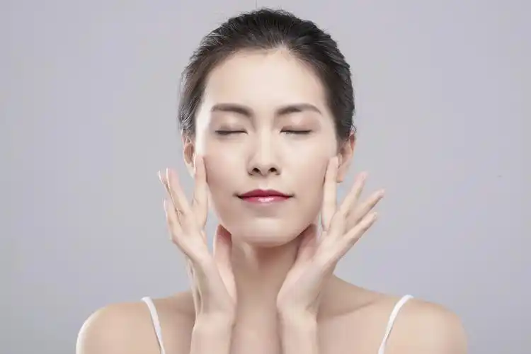 女性美容美妆护肤背景图片