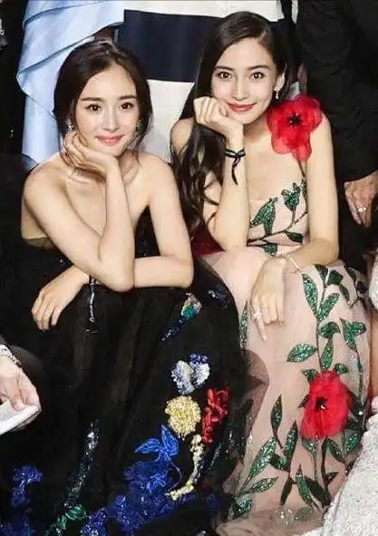 杨颖生日遭娱乐圈冷落粉丝将怒火撒向杨幂称她不仗义不念旧情