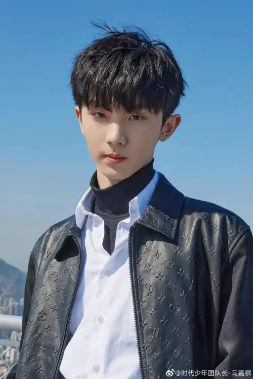 和马嘉祺一起拥抱春天##马嘉祺小熊花园##马嘉祺晒时代少年团合照