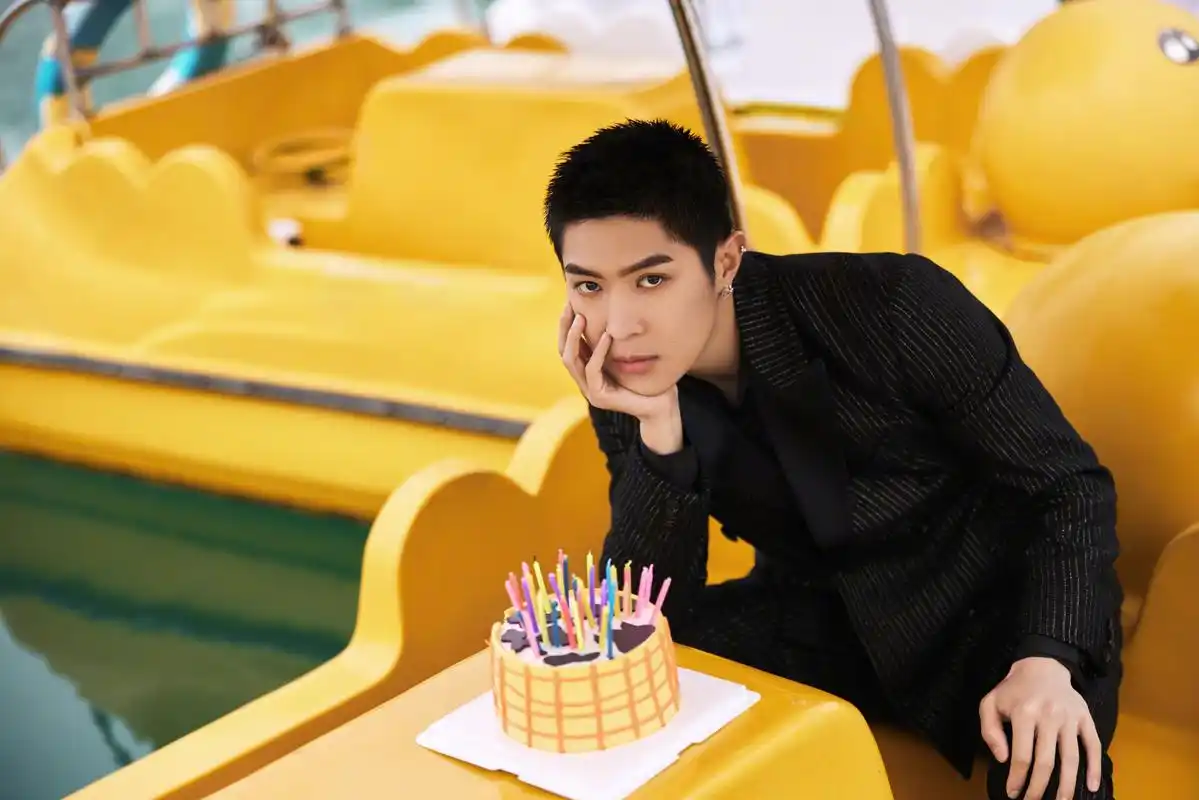 马伯骞28岁生日寸头写真 春日好时光,28岁的马伯骞victor 生日快乐!