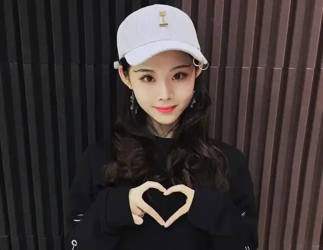 创造101王婷是哪里人年龄多大了 moi组合成员王婷个人资料