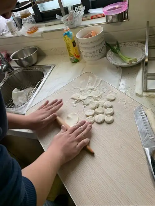 183203段炼的寒假家庭作业～包饺子