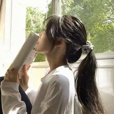 ins冷淡风女生头像高质心动比星辰还温柔的女头