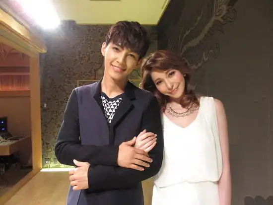 炎亚纶揭幕mv户外首播与日本超模藤井莉娜互偷拍