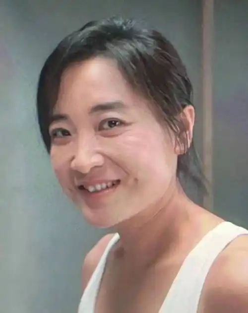 贾玲腹肌上热搜!正式晒正脸照!_电影_票房_减肥