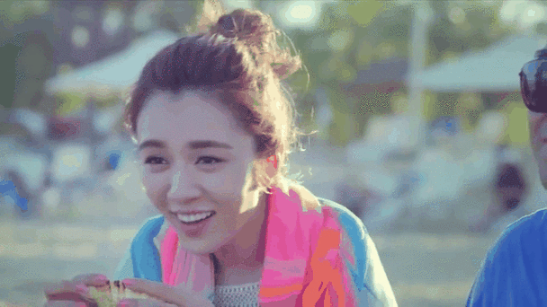 我的体育老师:同是天下沦落人,二叔小米旅游疗伤,两人感情升温