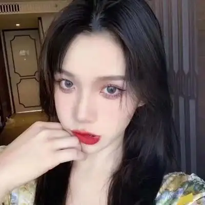 沫兮微信气质高冷真人时尚女生头像