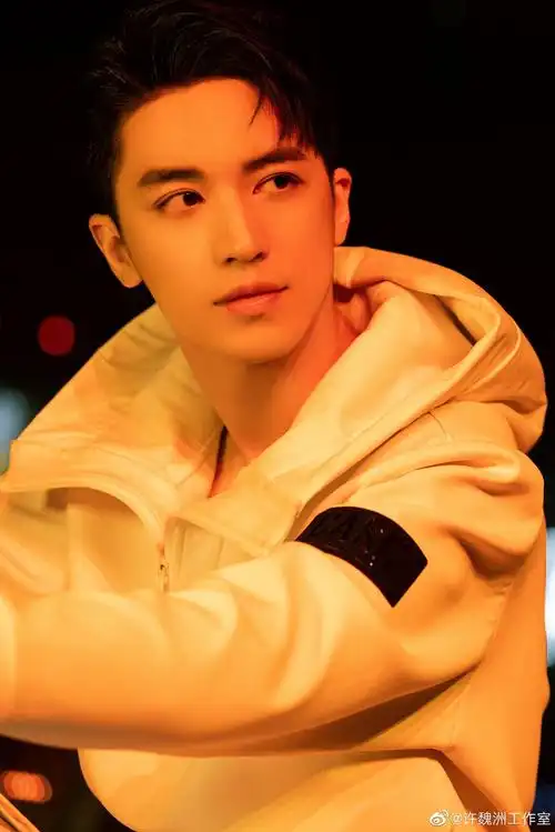 报许魏洲今晚海澜之家要走秀