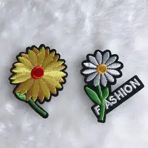 破洞修补图案布料手缝刺绣破洞牛仔裤国风小菊花羽绒服布面补丁贴