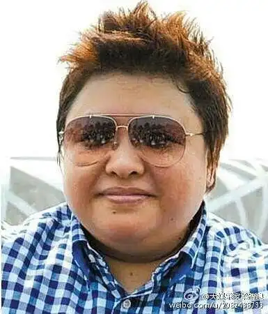 一组韩红表情包