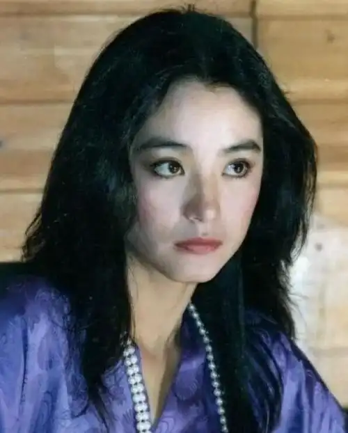 林青霞年轻时图片_9万个为什么