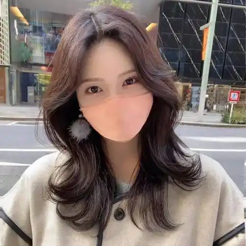 "爆款"网红披肩发_发型_中国_形象