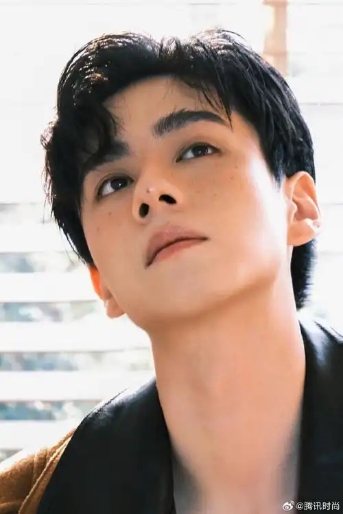 鹅娘星光##胡一天秋季限定美拉德##胡一天雀斑妆